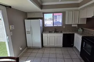 2831 E Waltann Ln, Phoenix, AZ 85032 - Photo 15