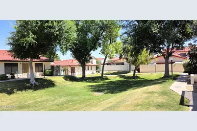 2831 E Waltann Lane #1, Phoenix, AZ 85032 - Photo 5