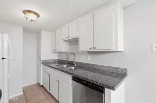 860 E Brown Rd, Mesa, AZ 85203 - Photo 25