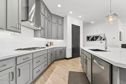 21257 W Hillcrest Boulevard, Buckeye, AZ 85396 - Photo 3