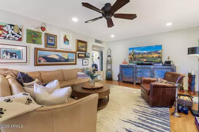 1621 N 11th Avenue, Phoenix, AZ 85007 - Photo 9