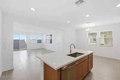 10034 W Piccadilly Road, Avondale, AZ 85392 - Photo 9