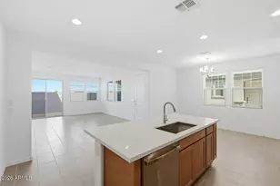 10034 W Piccadilly Rd, Avondale, AZ 85392 - Photo 9