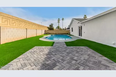 516 E Greenway Drive, Tempe, AZ 85282 - Photo 31