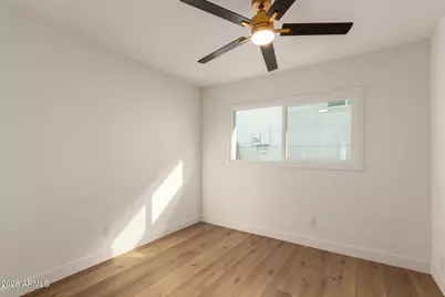 516 E Greenway Drive, Tempe, AZ 85282 - Photo 17