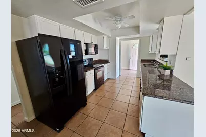 2601 E Virginia Avenue, Phoenix, AZ 85008 - Photo 7