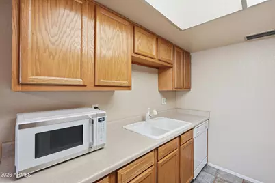 10108 N 95th Drive #B, Peoria, AZ 85345 - Photo 11