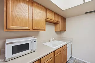 10108 N 95th Dr, Peoria, AZ 85345 - Photo 11