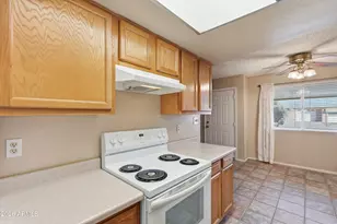 10108 N 95th Dr, Peoria, AZ 85345 - Photo 13