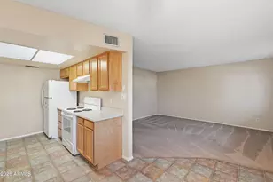 10108 N 95th Dr, Peoria, AZ 85345 - Photo 9