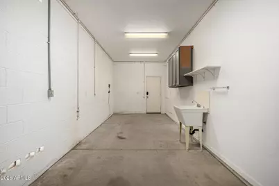 10109 W Denton Lane, Glendale, AZ 85307 - Photo 35