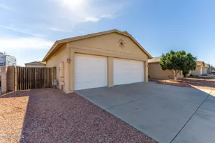 10109 W Denton Ln, Glendale, AZ 85307 - Photo 3