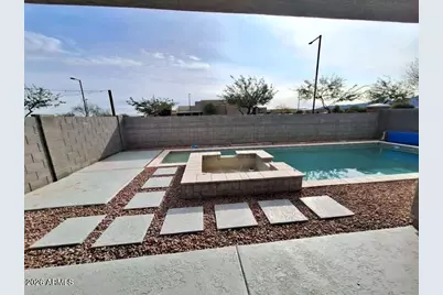 18541 W Mescal Street, Surprise, AZ 85388 - Photo 9