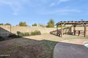 10037 N 43rd Ave, Phoenix, AZ 85051 - Photo 15