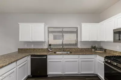 15118 N 138th Lane, Surprise, AZ 85379 - Photo 3
