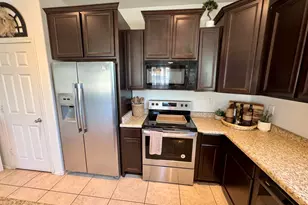 12202 W Del Rio Ln, Avondale, AZ 85323 - Photo 9