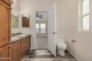 555 W Warner Rd, Chandler, AZ 85225 - Photo 19