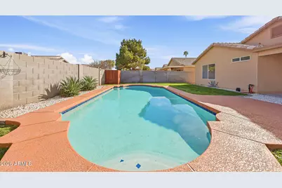 10432 W Reade Avenue, Glendale, AZ 85307 - Photo 11