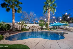 18426 W Cheryl Dr, Waddell, AZ 85355 - Photo 21