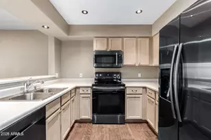 4805 E Kachina Trail, Phoenix, AZ 85044 - Photo 7