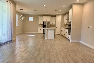 1099 S Peden Dr, Chandler, AZ 85286 - Photo 9