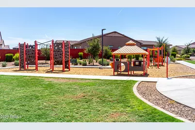 130 E Elmwood Place E, Chandler, AZ 85249 - Photo 37