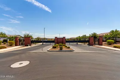 130 E Elmwood Place E, Chandler, AZ 85249 - Photo 43