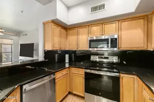 20660 N 40th St, Phoenix, AZ 85050 - Photo 11