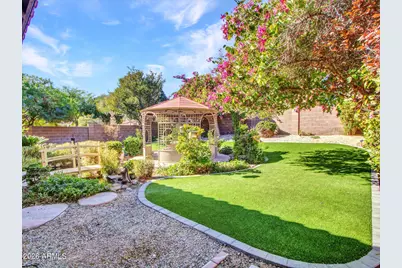 12562 W Miner Trail, Peoria, AZ 85383 - Photo 17