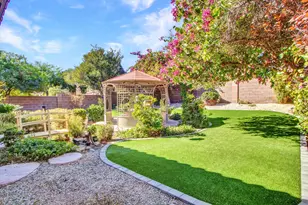 12562 W Miner Trail, Peoria, AZ 85383 - Photo 17