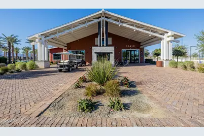 17210 W Gracemont Street, Surprise, AZ 85388 - Photo 67