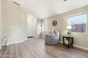 10809 W Rio Vista Ln, Avondale, AZ 85323 - Photo 7