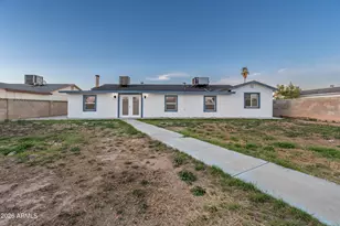 8217 West Campbell Ave, Phoenix, AZ 85033 - Photo 37