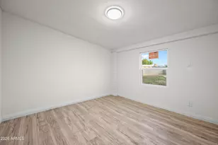 8217 West Campbell Ave, Phoenix, AZ 85033 - Photo 35