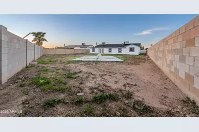 8217 W Campbell Avenue, Phoenix, AZ 85033 - Photo 41