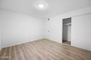 8217 West Campbell Ave, Phoenix, AZ 85033 - Photo 23