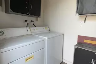 546 S Allred Dr, Tempe, AZ 85288 - Photo 19