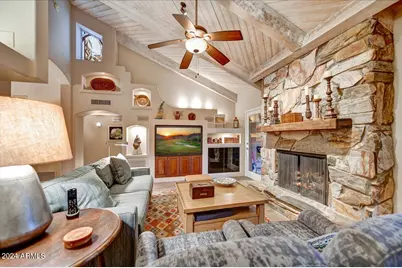 8434 E Charter Oak Drive, Scottsdale, AZ 85260 - Photo 13