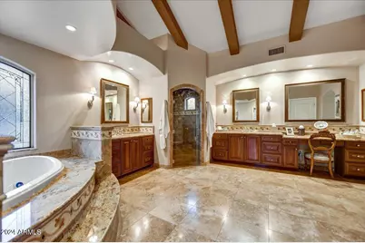 8434 E Charter Oak Drive, Scottsdale, AZ 85260 - Photo 17