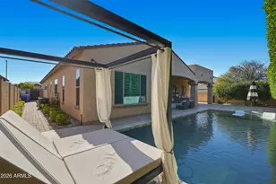 938 E Parkview Dr, Gilbert, AZ 85295 - Photo 53