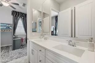 938 E Parkview Dr, Gilbert, AZ 85295 - Photo 41