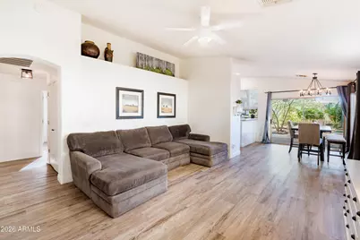 26434 N 43rd Place, Phoenix, AZ 85050 - Photo 5