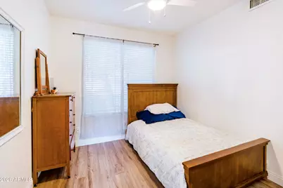 26434 N 43rd Place, Phoenix, AZ 85050 - Photo 17