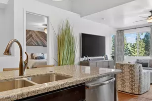 382 N Moriah Dr, Flagstaff, AZ 86001 - Photo 7