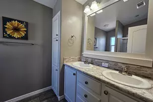 650 N Hawes Rd, Mesa, AZ 85207 - Photo 27