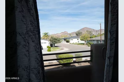4451 E Earll Drive, Phoenix, AZ 85018 - Photo 9