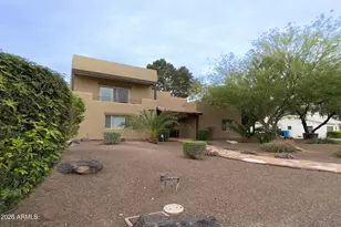 4451 E Earll Dr, Phoenix, AZ 85018 - Photo 7