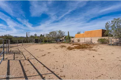 2336 W Estrella Road, New River, AZ 85087 - Photo 17