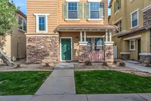 916 W Aspen Way, Gilbert, AZ 85233 - Photo 1