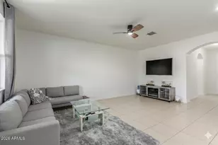 10162 E Theorem Dr, Mesa, AZ 85212 - Photo 5